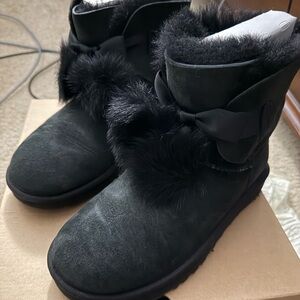 Authentic UGG Gita Boots in Black